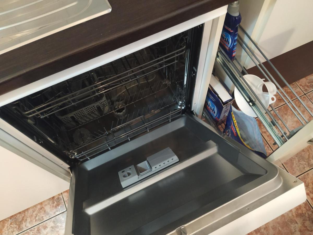 Apartmani Deleut Нови Винодолски Екстериор снимка