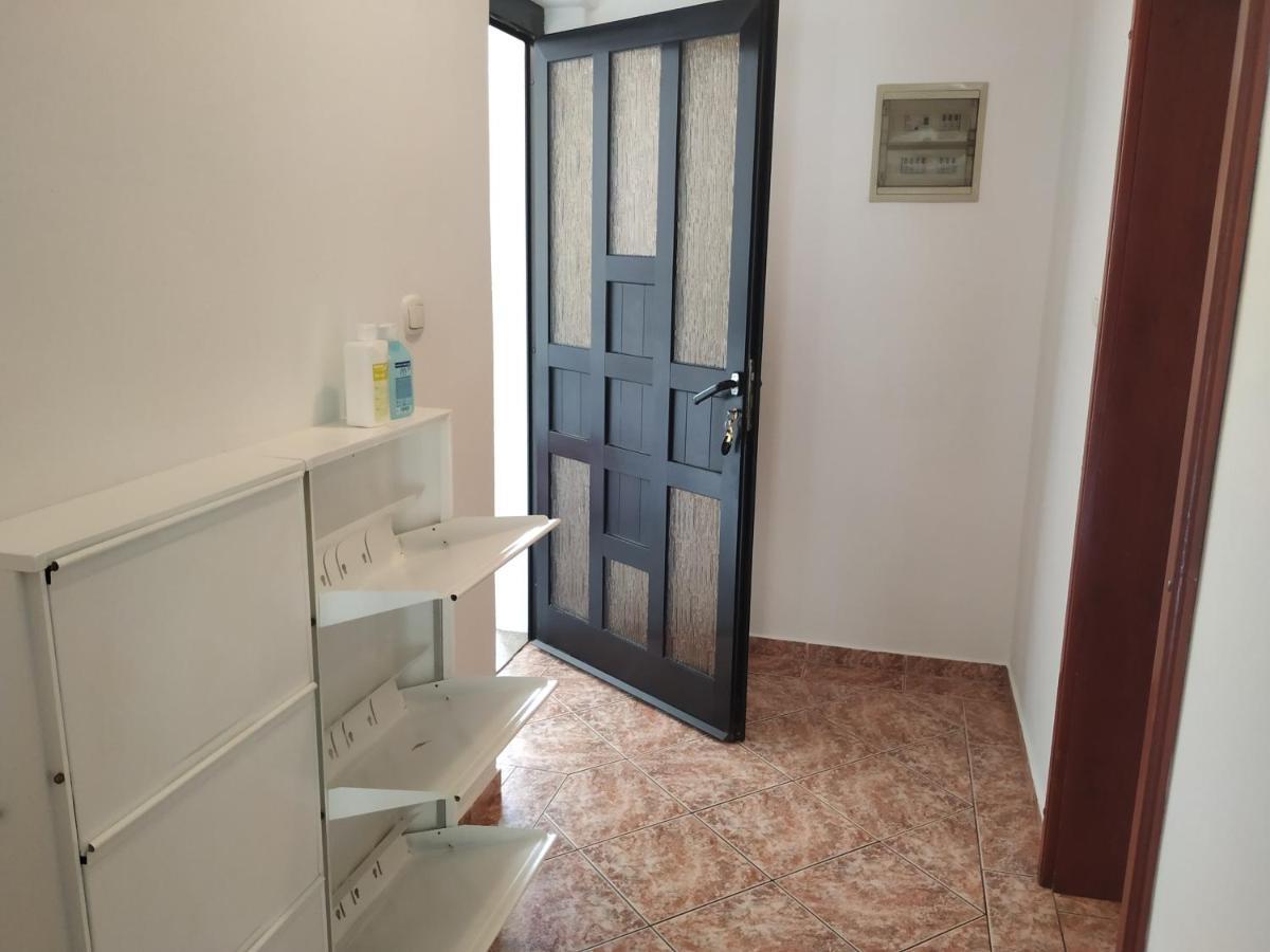 Apartmani Deleut Нови Винодолски Екстериор снимка