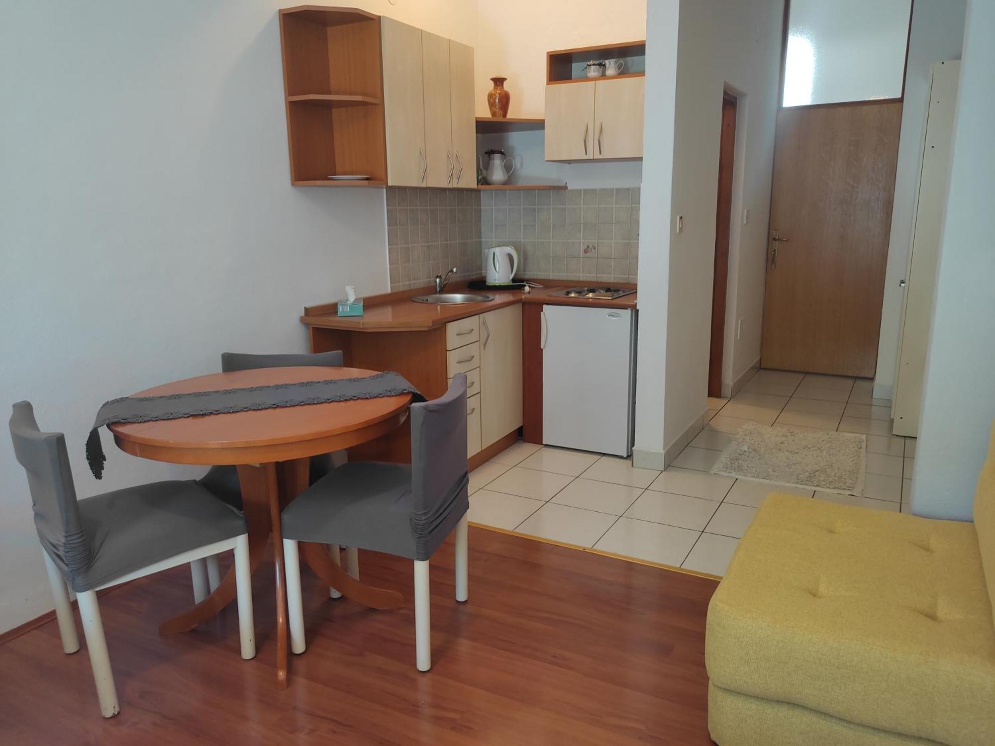 Apartmani Deleut Нови Винодолски Екстериор снимка